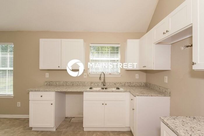 4290 Ward Bluff Ct - Photo 6 of 15