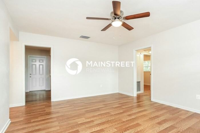 5913 Wolf Rd - Photo 4 of 16