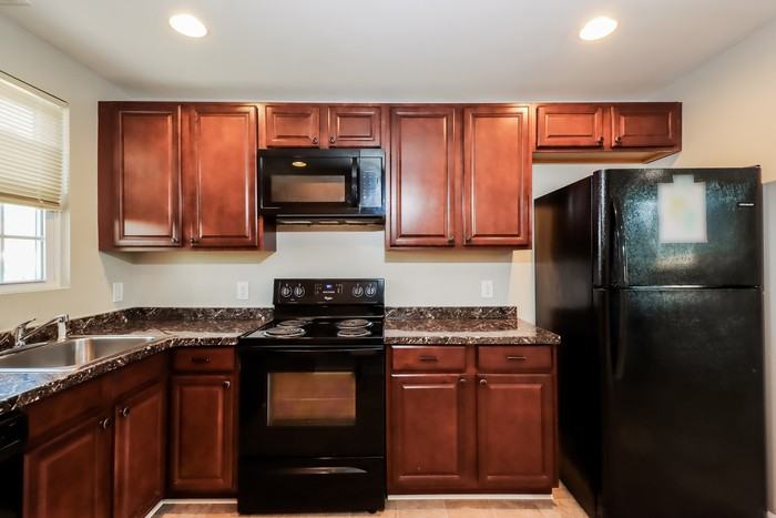 1908 Madison Rd - Photo 7 of 17