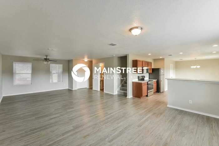 338 Spruce Breeze - Photo 2 of 17