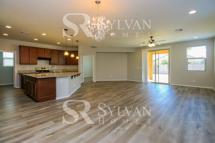 40953 W Patricia Ln - Photo 4 of 16