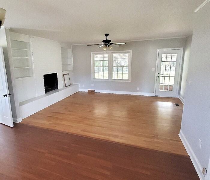 1132 Hipp Rd - Photo 2 of 21