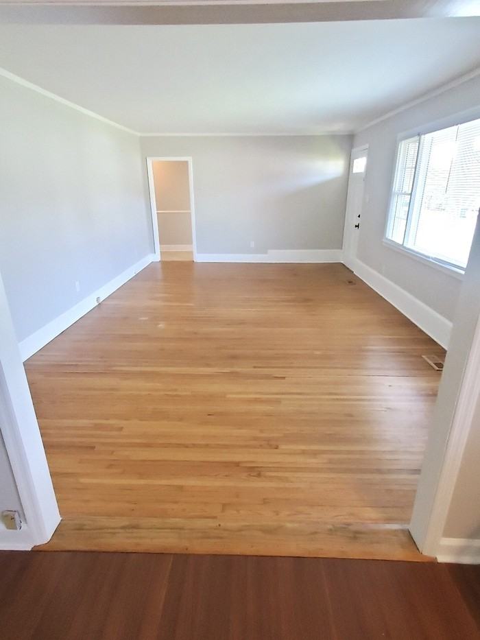 1132 Hipp Rd - Photo 7 of 21