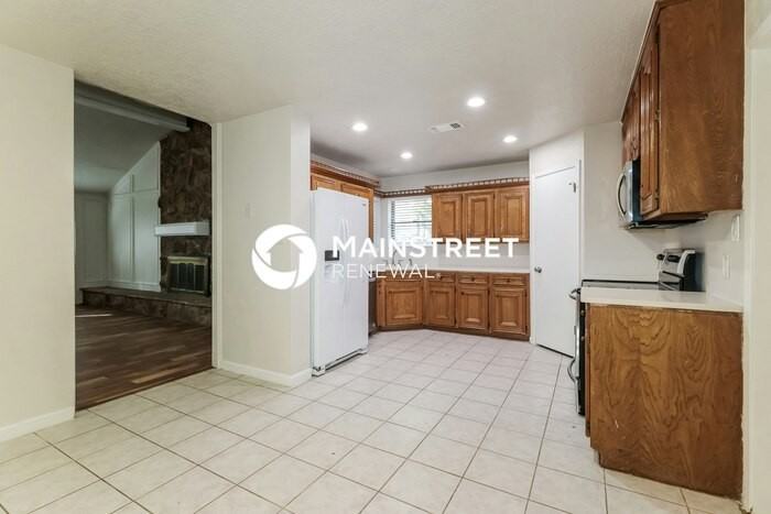 2127 Round Wind Trl - Photo 7 of 15