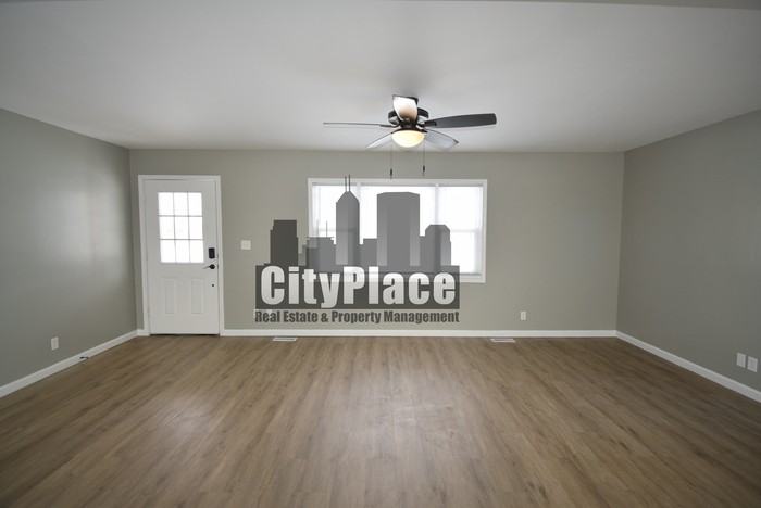 9283 N 100 W - Photo 5 of 21