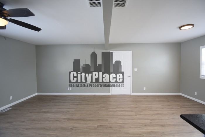 9283 N 100 W - Photo 6 of 21