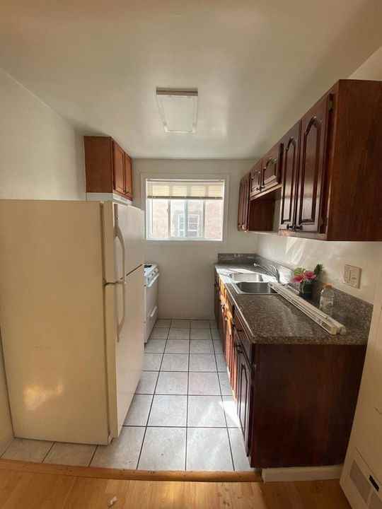 1819 N. Ivar Avenue, - Photo 7 of 50