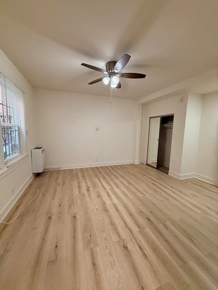 3057 Leeward Avenue, - Photo 3 of 41