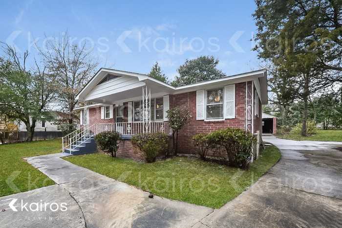 400 George St - Photo 2 of 16