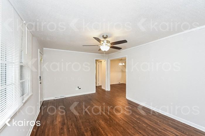 400 George St - Photo 4 of 16