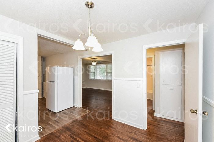 400 George St - Photo 6 of 16