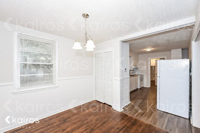 400 George St - Photo 7 of 16