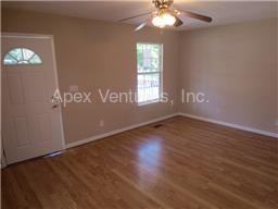 1411 Phillips St - Photo 2 of 8