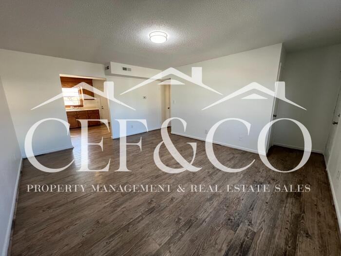 240 Colleen Ct #10B240 - Photo 3 of 11