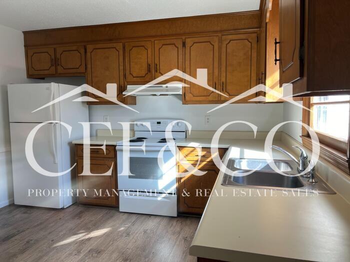 240 Colleen Ct #10B240 - Photo 7 of 11