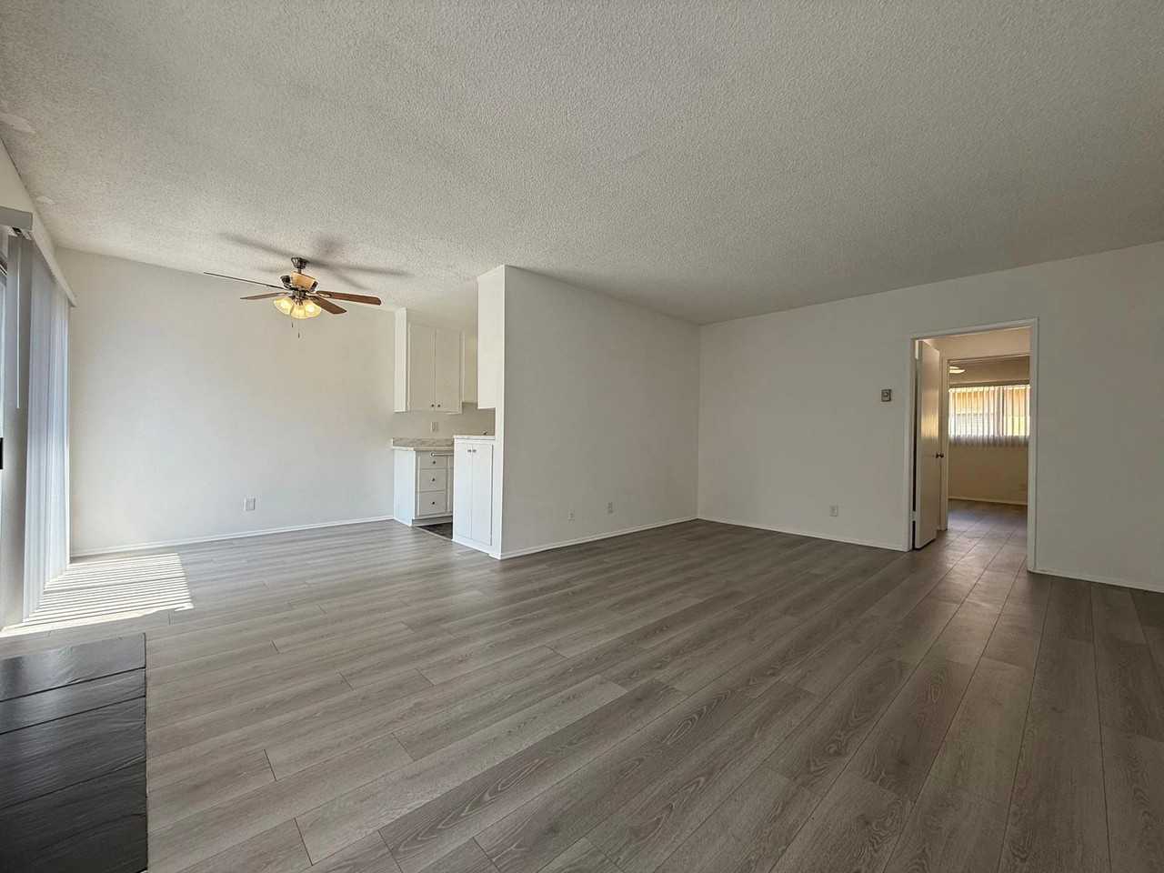 10856 Rose Avenue, - Photo 5 of 50