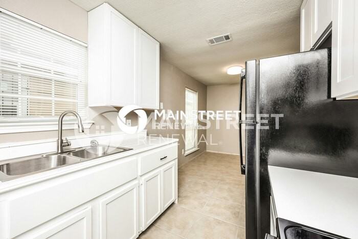 9921 Cedar Mountain Cir - Photo 7 of 16