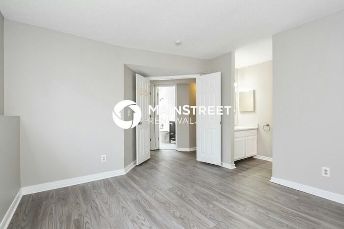 8834 Cloverleaf Cir - Photo 7 of 17