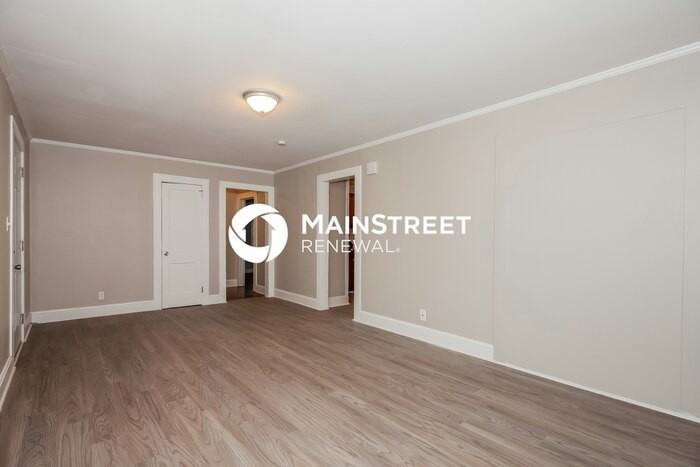 2558 Hemphill St - Photo 5 of 16