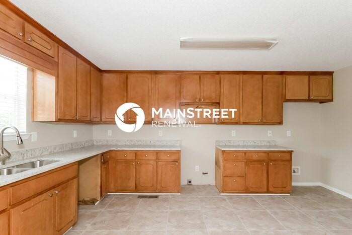 5934 Colonnade Dr - Photo 7 of 15