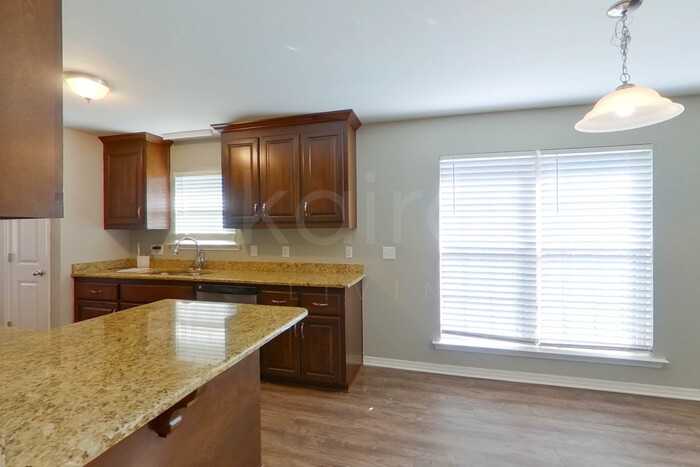 16107 Hoiles Ave - Photo 6 of 20