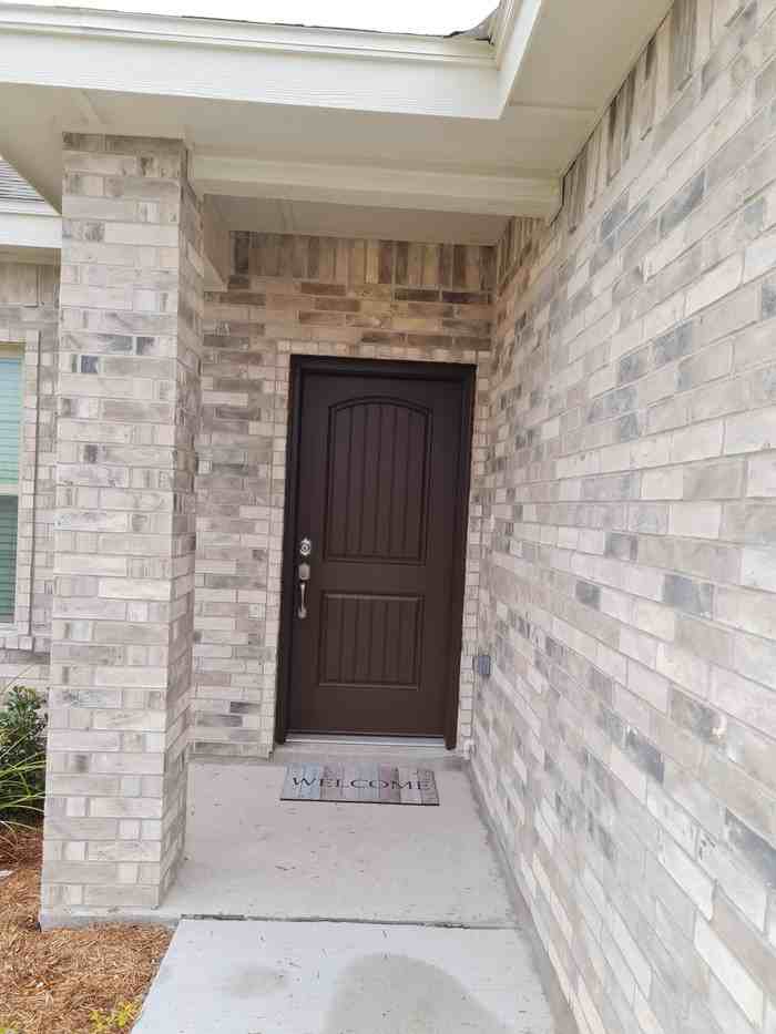 2547 Cove Real Dr - Photo 2 of 17