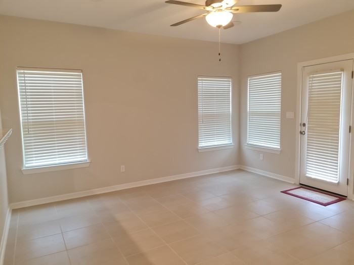 2547 Cove Real Dr - Photo 6 of 17