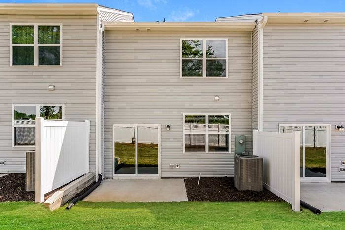 108 N Chubb Rdg - Photo 4 of 16