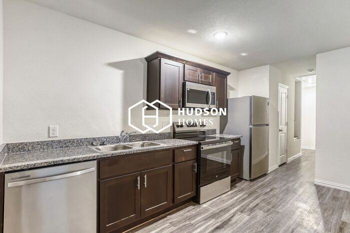 312 Calloway St #B - Photo 5 of 13