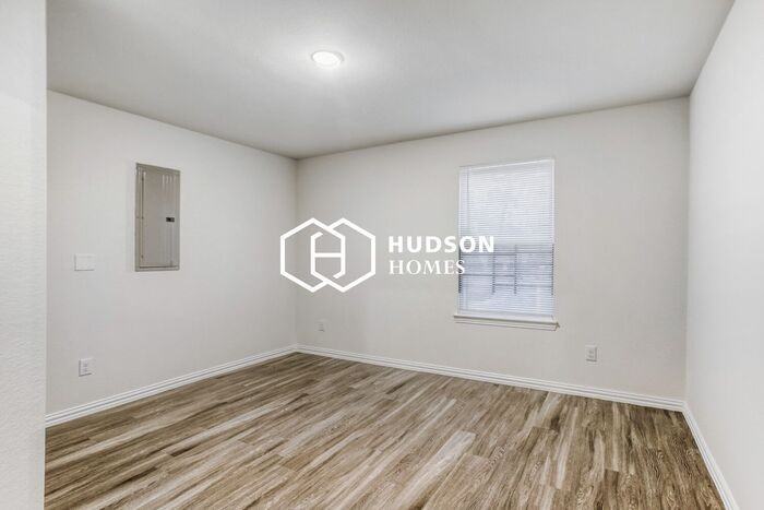 312 Calloway St #B - Photo 6 of 13