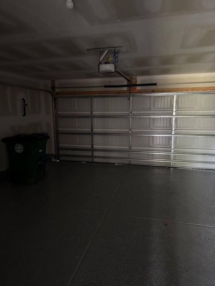 73 Parkwood Ct - Photo 2 of 17