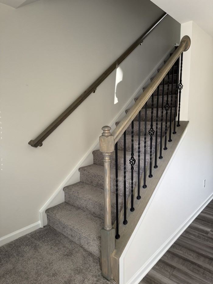 73 Parkwood Ct - Photo 5 of 17