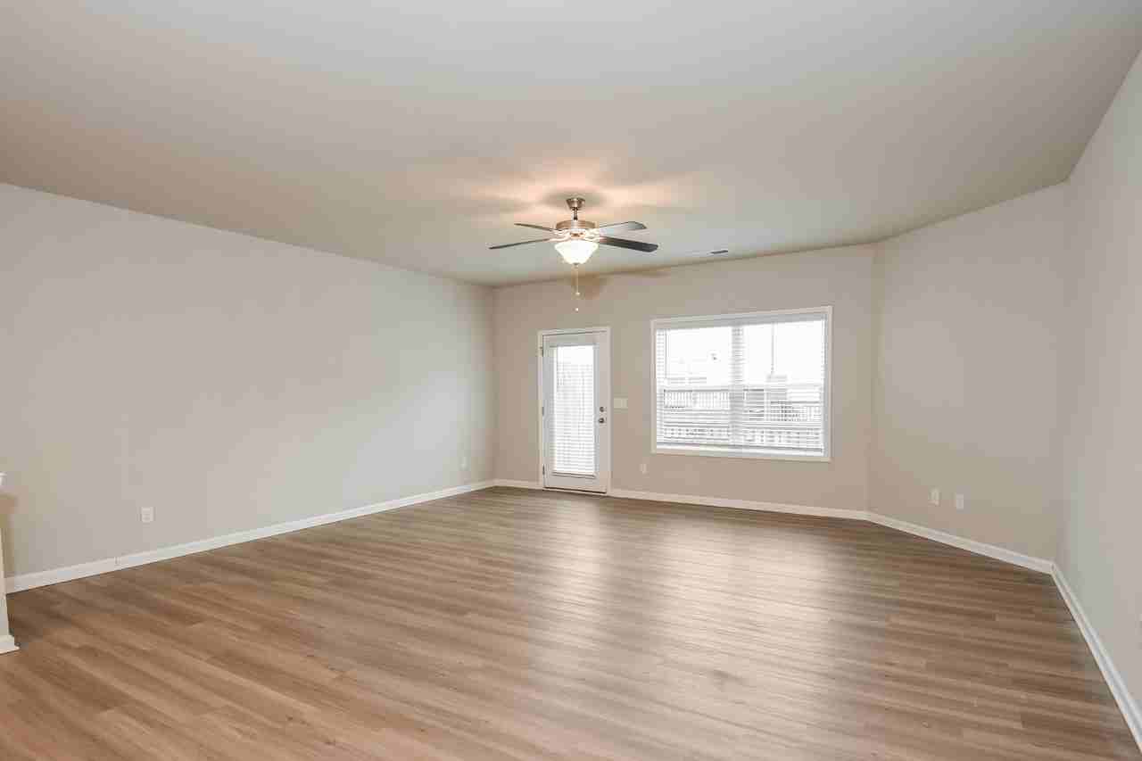 759 Calvin Park Dr - Photo 5 of 50