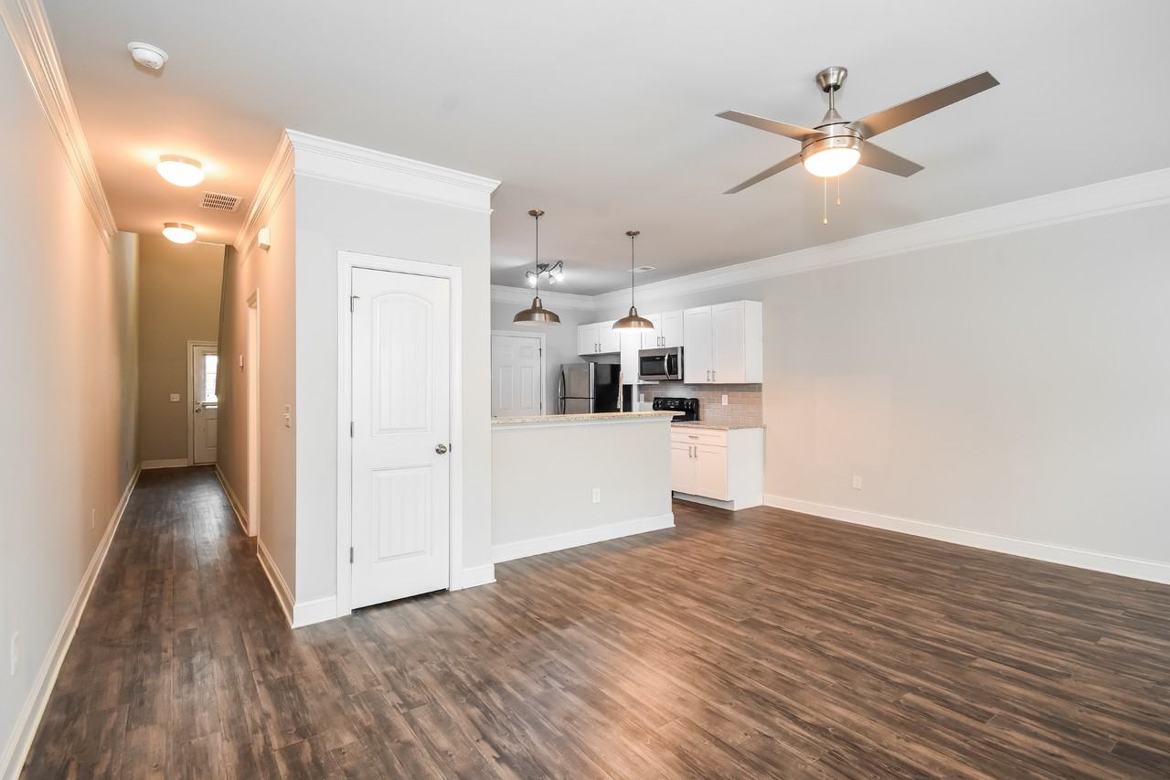 243 Riley Cir - Photo 3 of 47