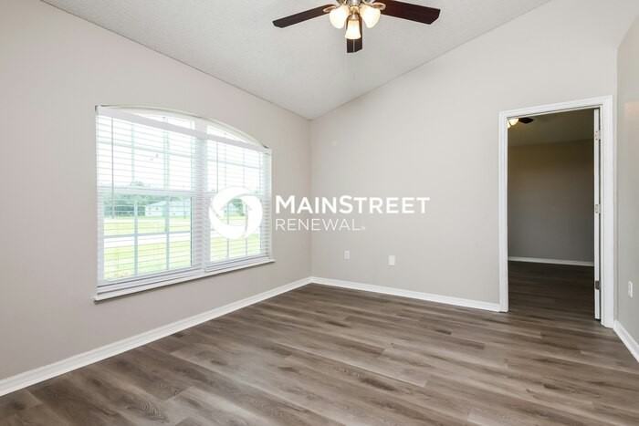 1101 Munster Ct - Photo 4 of 17