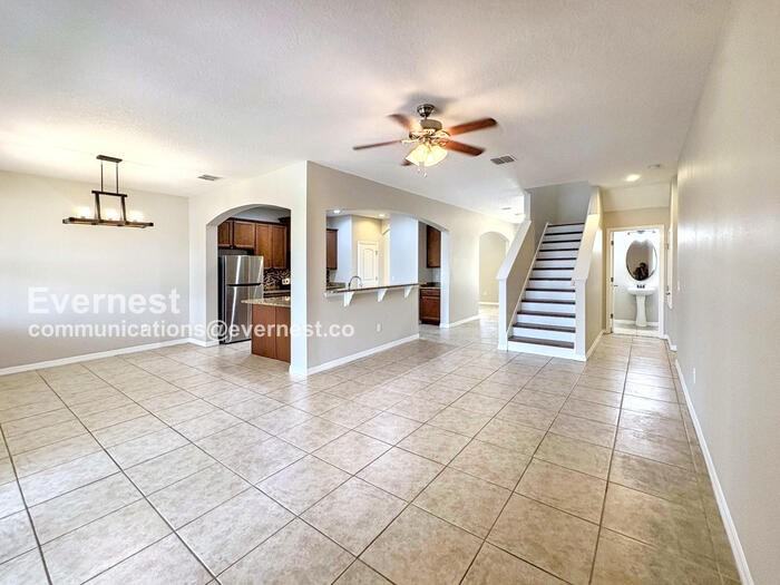 2318 Sebago Dr - Photo 6 of 35