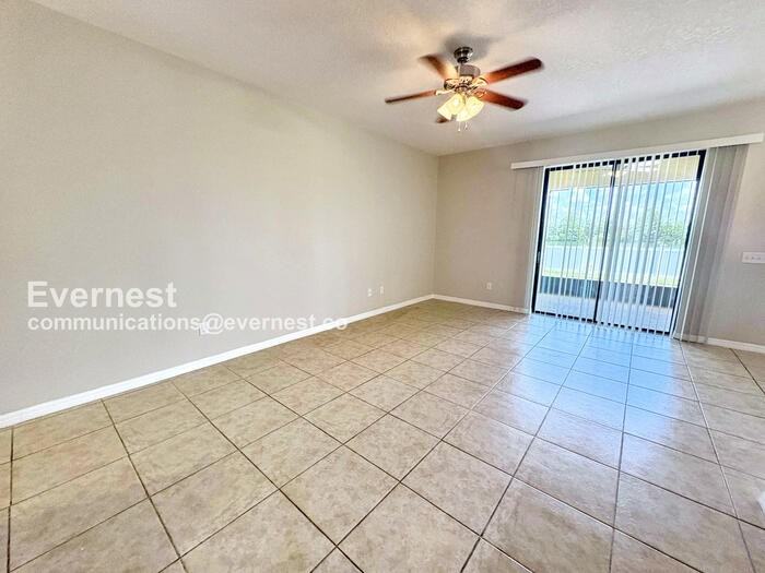 2318 Sebago Dr - Photo 7 of 35