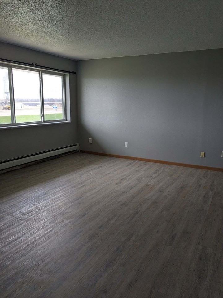 946 E Tower Ave #19 - Photo 4 of 7