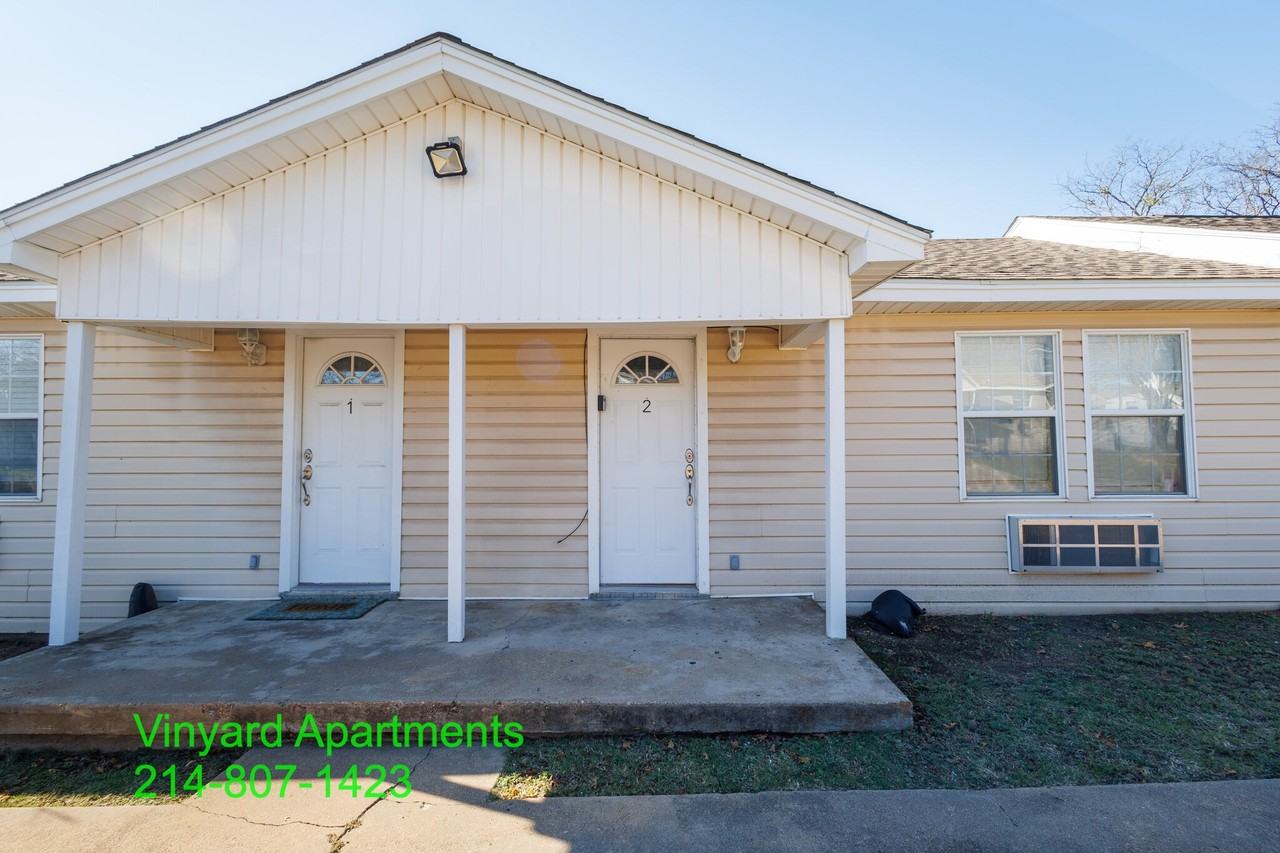 341 W Vinyard Rd #2 - Photo 3 of 15