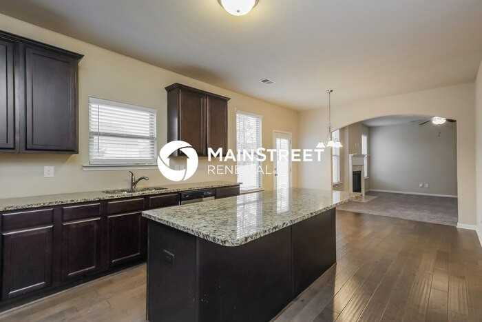 1209 Creek Crossing Dr - Photo 7 of 18