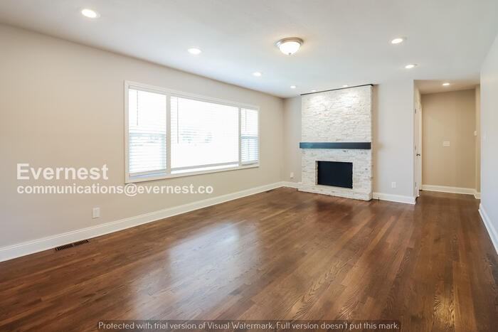 7624 Nall Ave - Photo 3 of 23