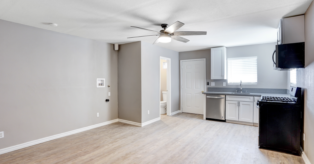 6682 Ventura Ct #1-2 - Photo 4 of 12