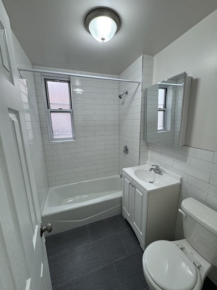 100 75th St #3 - Photo 4 of 6