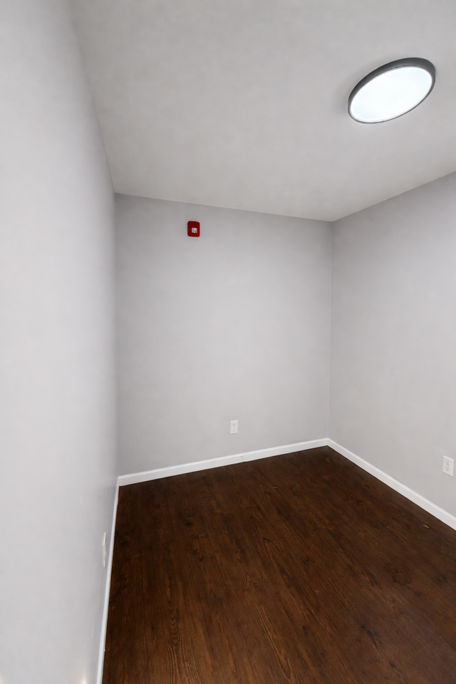 1809 N 54th St #2 - Photo 4 of 15