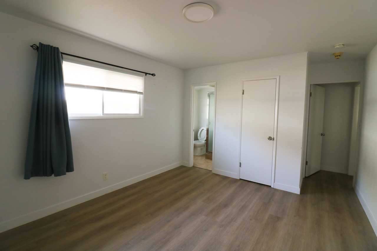 26205 Oak St #NA - Photo 4 of 11