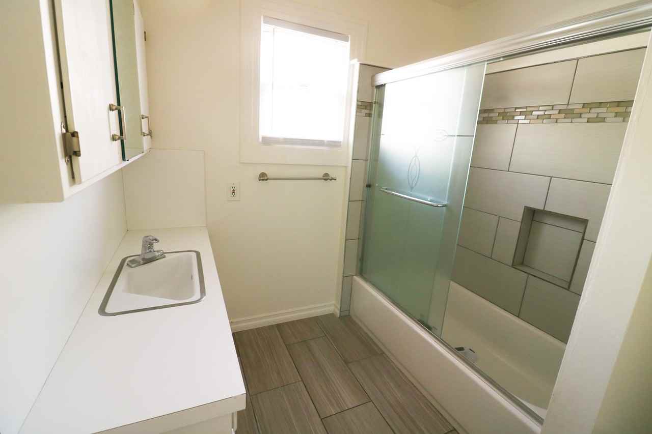 26205 Oak St #NA - Photo 6 of 11