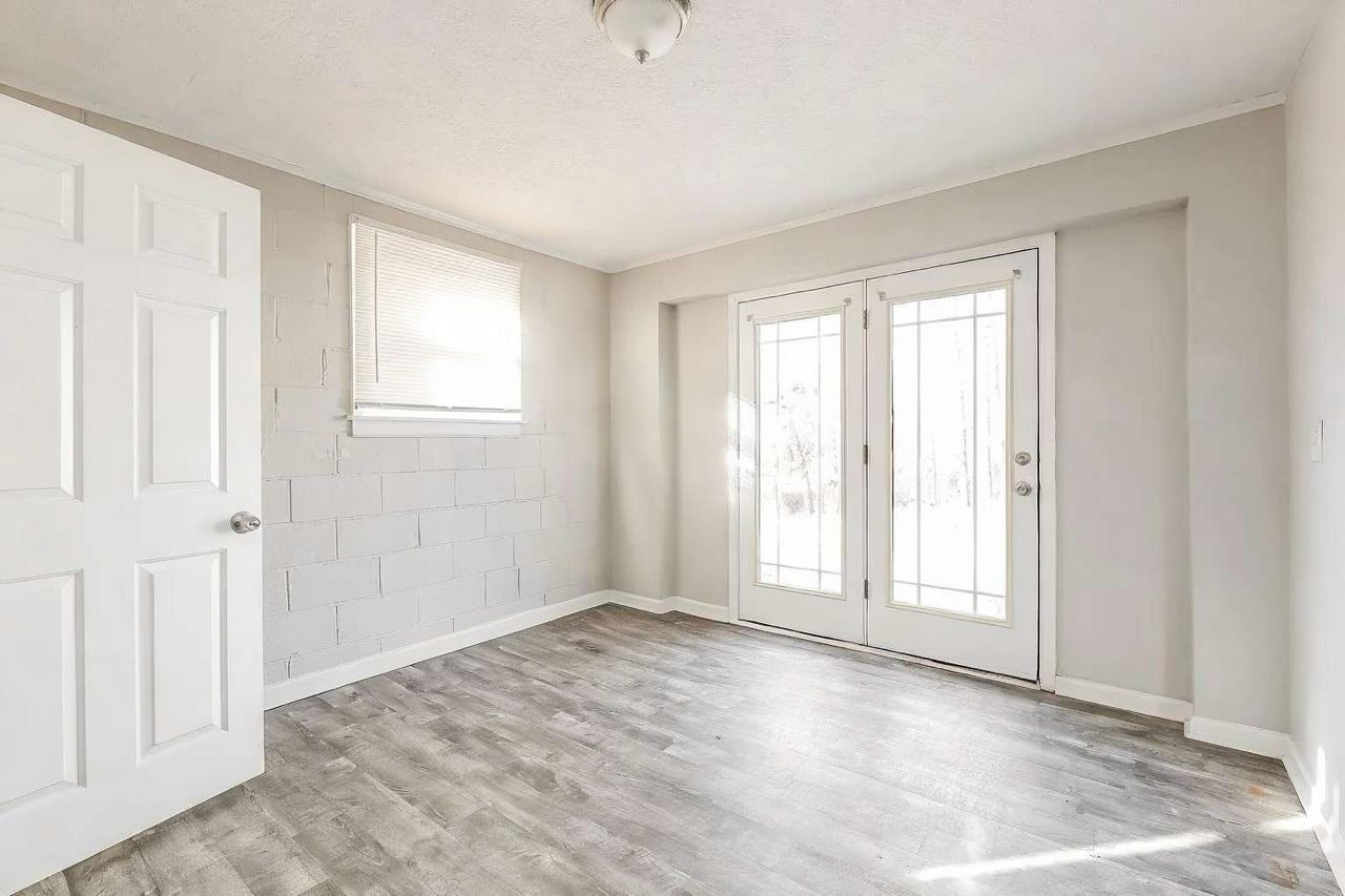 158 Adams Ct #NA - Photo 3 of 13