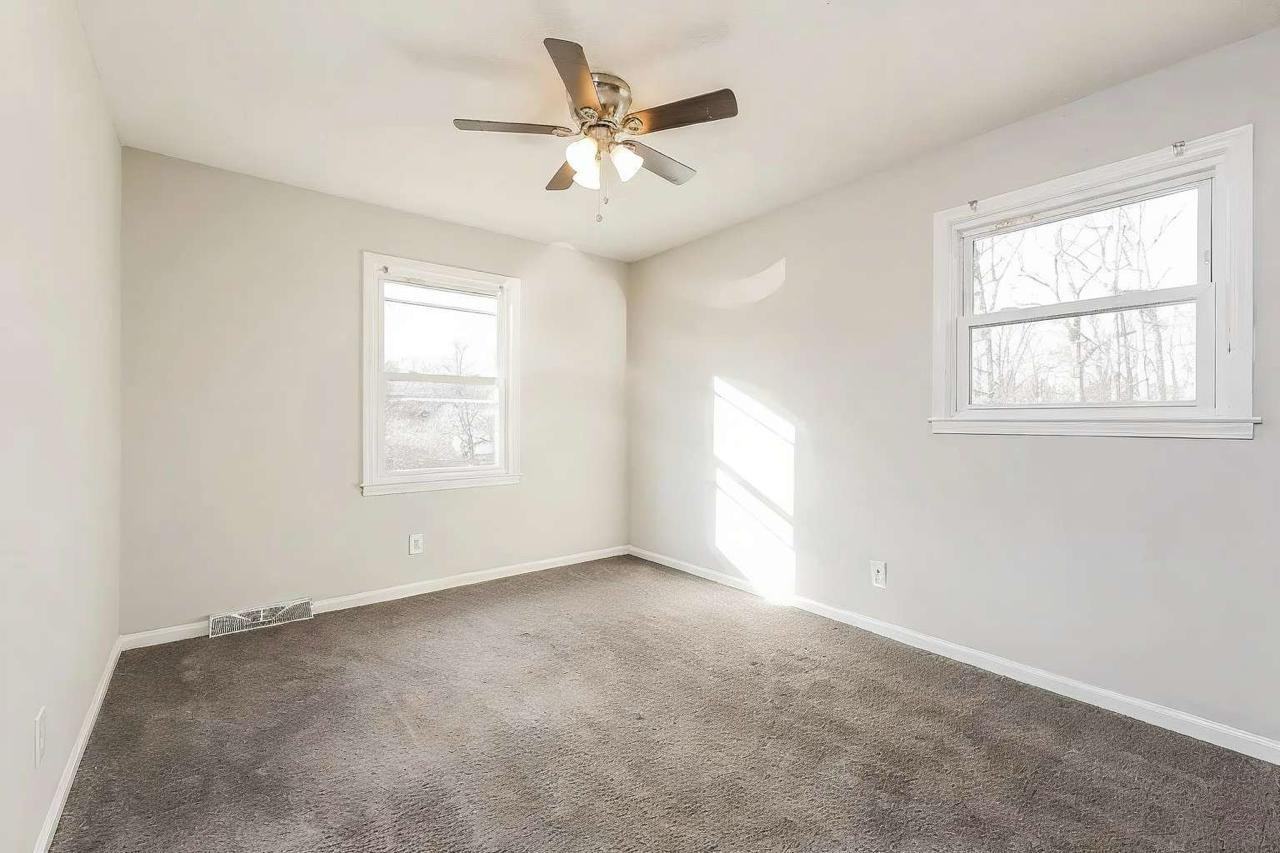 158 Adams Ct #NA - Photo 6 of 13