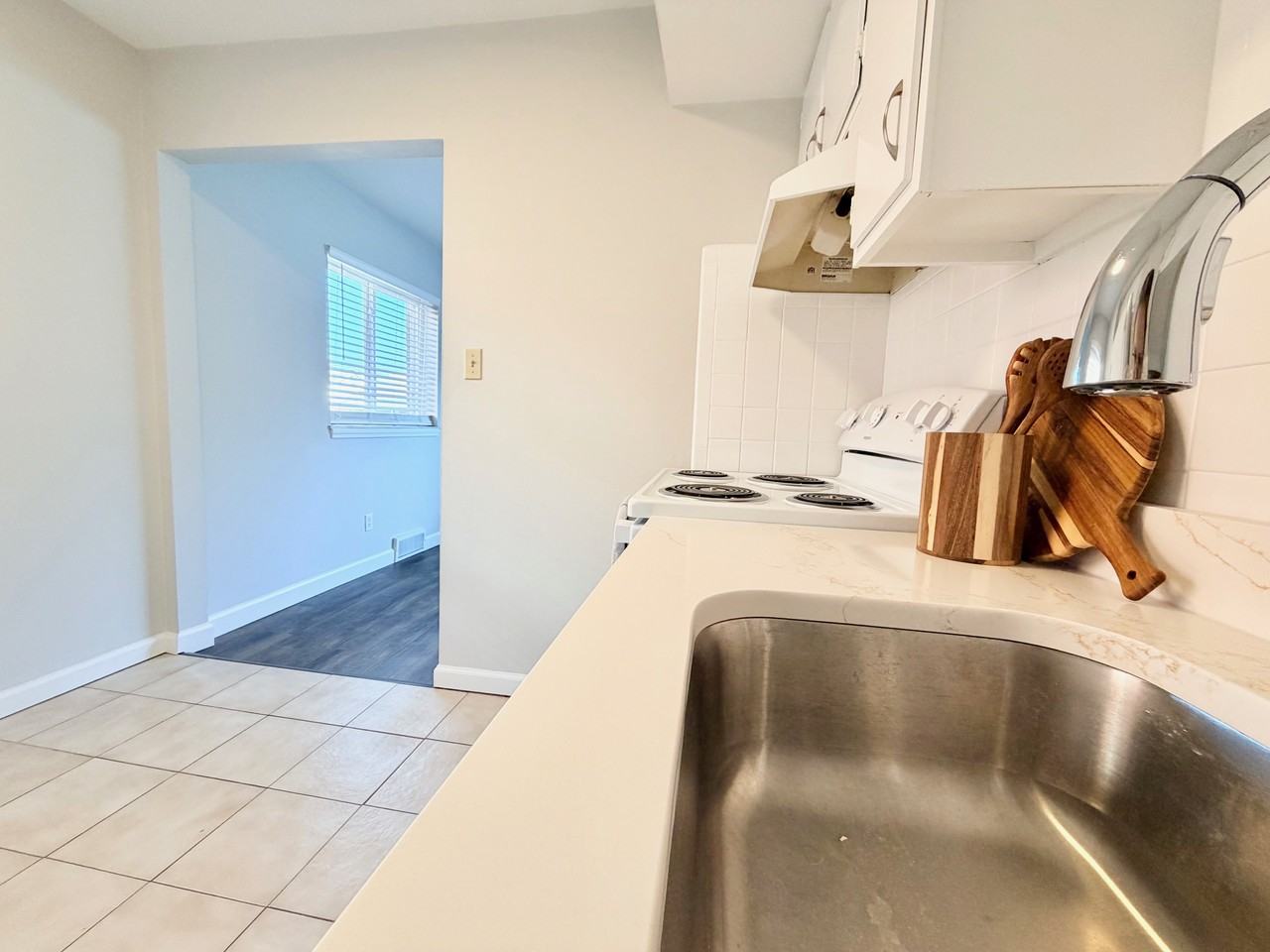 4117 Germania St #1G - Photo 3 of 10