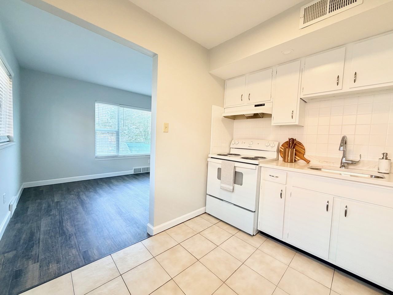 4117 Germania St #1G - Photo 4 of 10